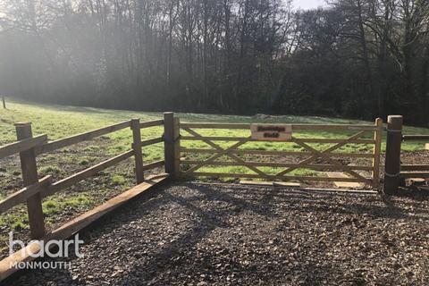 undefined, Partridge Field, Usk