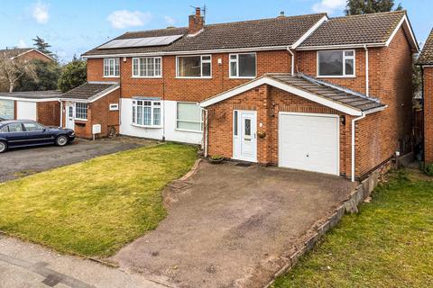 4 bedroom semi-detached house for sale, Severn Road, Oadby, Leicester