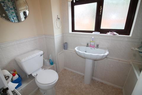 3 bedroom end of terrace house to rent, South Molton Road, London, E16