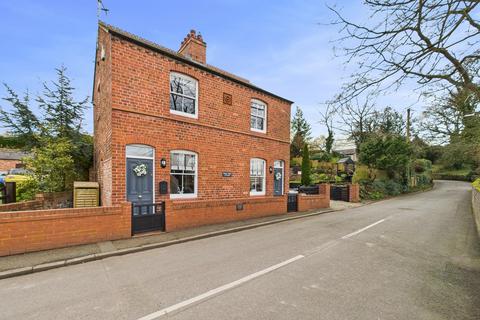 3 bedroom detached house for sale, Green Street, Holt, LL13