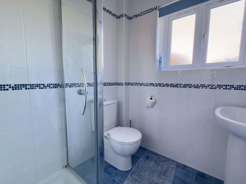 Shower/W.C.