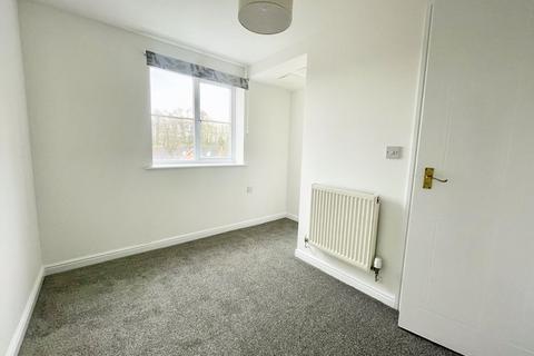 2 bedroom apartment to rent, Fallow Crescent, Hedge End