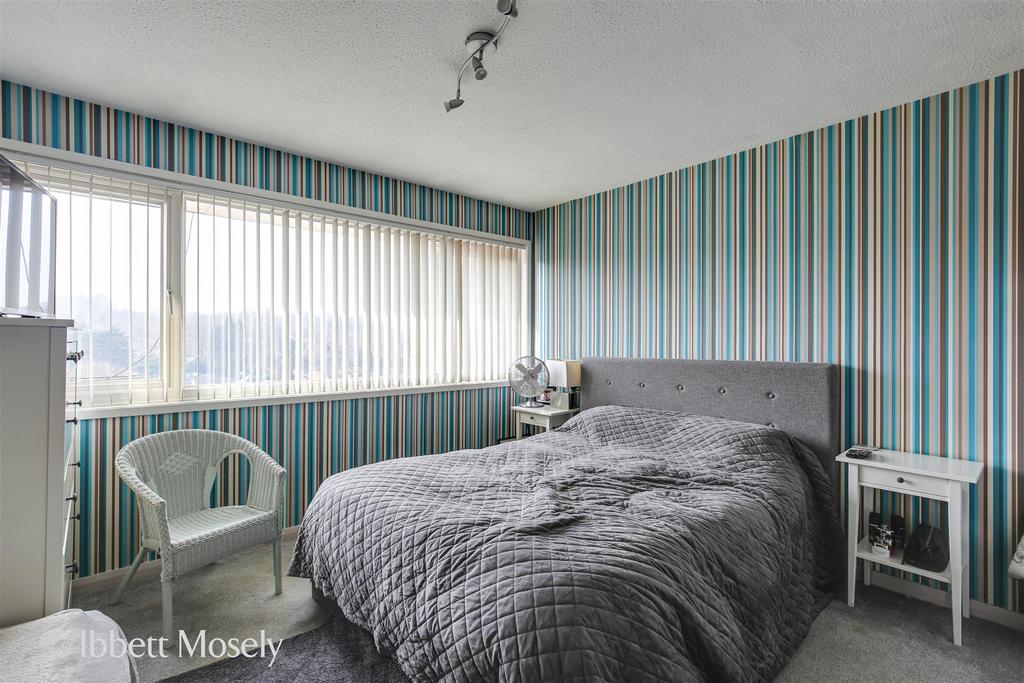 7 Bedroom.jpg