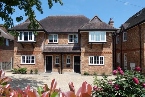 4 bedroom semi-detached house for sale, Dorking Road, Bookham