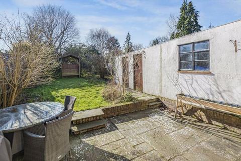 4 bedroom semi-detached house for sale, Lodge Road, Fetcham