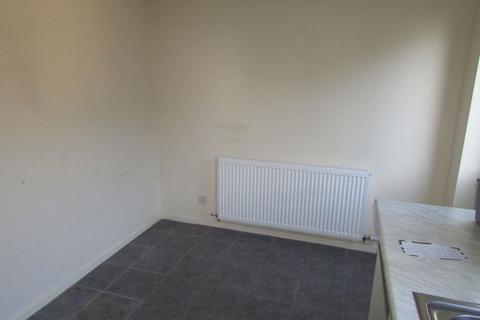 2 bedroom mews to rent, Foley Gardens Hopwood.