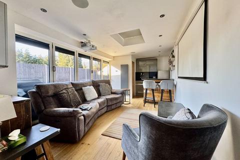 59 Bonner Drive, Sutton Coldfield, B76 1DY