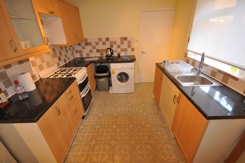 3 bedroom house to rent, Park Road West, Bedford