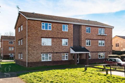 1 bedroom flat for sale, Newbury Court, Bobblestock, Hereford