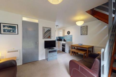 undefined, 26 Strawberry Hill, Tolroy Manor