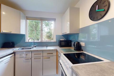 undefined, 26 Strawberry Hill, Tolroy Manor
