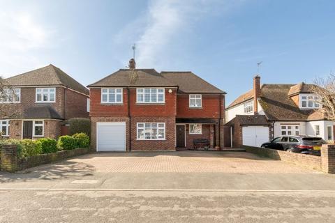 4 bedroom detached house for sale, Crosslands, Chertsey