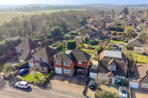 4 bedroom detached house for sale, Crosslands, Chertsey