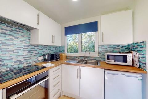 undefined, 87 Strawberry Hill, Tolroy Manor