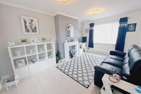 3 bedroom semi-detached house for sale, Felton Drive, Forest Hall, Newcastle Upon Tyne