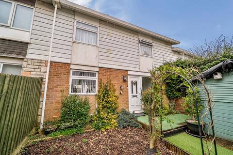 20 Buckfast Close, Basingstoke, RG24 9HD