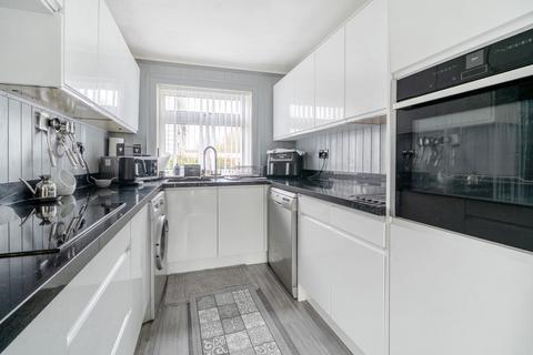 20 Buckfast Close, Basingstoke, RG24 9HD