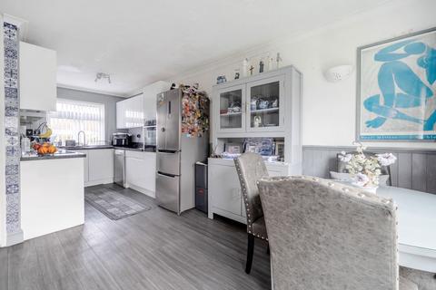 20 Buckfast Close, Basingstoke, RG24 9HD