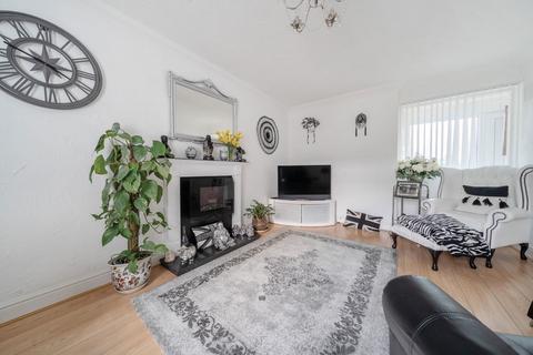 20 Buckfast Close, Basingstoke, RG24 9HD
