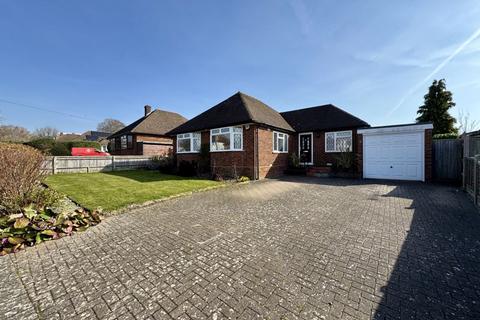 3 bedroom detached bungalow for sale, New Road, Bourne End SL8