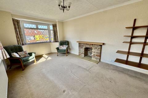 3 bedroom detached bungalow for sale, New Road, Bourne End SL8