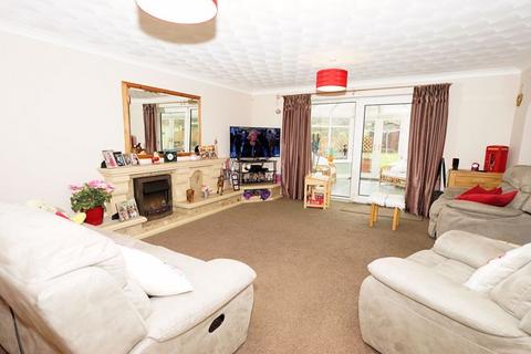 3 bedroom detached house for sale, Farleigh Road, Backwell BS48