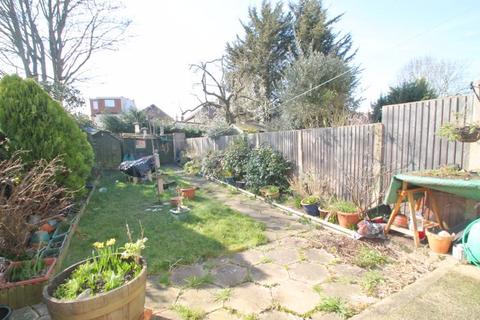 3 bedroom terraced house for sale, Byron Road, Harrow