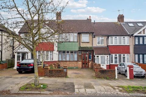 3 bedroom terraced house for sale, Castle Road, Northolt