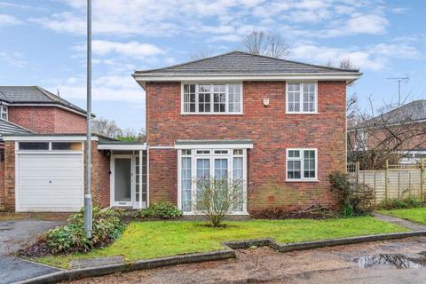 4 bedroom detached house for sale, High Elms Close, Northwood, Middlesex