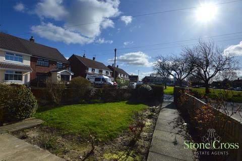 2 bedroom semi-detached house for sale, Holly Road, Golborne, WA3 3JT