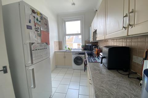 1 bedroom in a house share to rent, Granada Road, Southsea