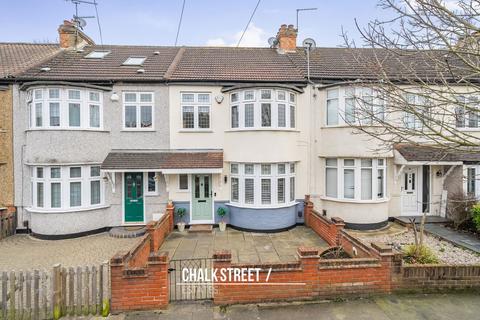 5 Warrington Gardens, Hornchurch, RM11 2AG