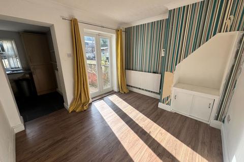 18 Maes Y Tyra, Resolven, Neath, SA11 4NN