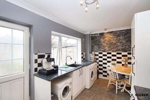 3 bedroom property for sale, Fulford Grove, Hull, HU9