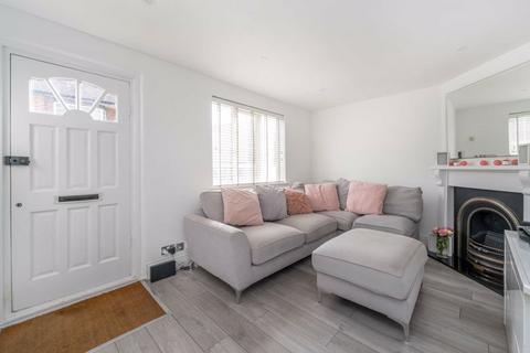 2 bedroom end of terrace house for sale, Colne Road, Twickenham,TW2