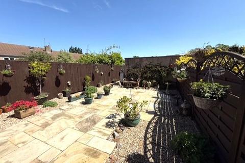 35 The Glades, Bristol, BS5 7EN