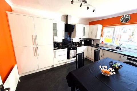 35 The Glades, Bristol, BS5 7EN