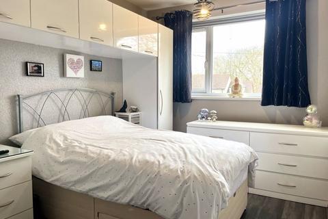 35 The Glades, Bristol, BS5 7EN