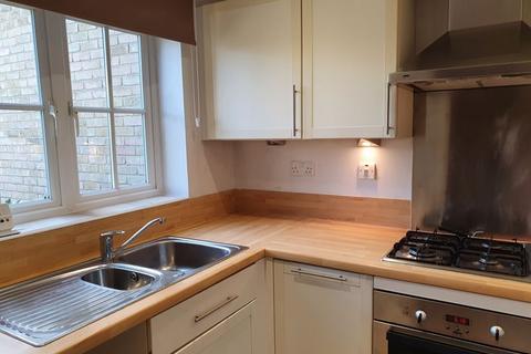 2 bedroom terraced house to rent, Fawn Rise, Henfield