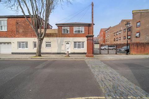 1 bedroom flat for sale, Old Commercial Road, Hampshire PO1