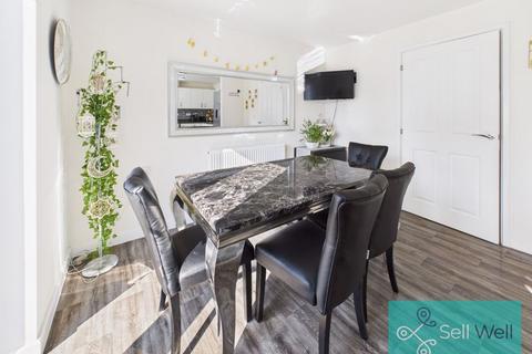 7 Riverside Way, Salford, M6 6HN