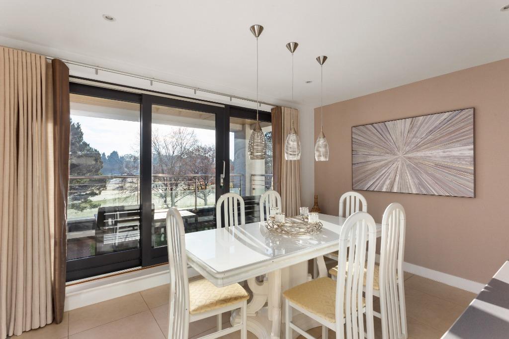 34 A Barnton Avenue W