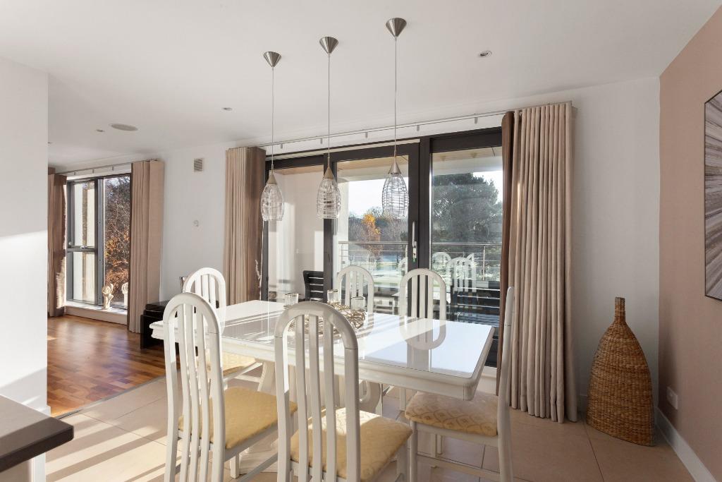 34 A Barnton Avenue W