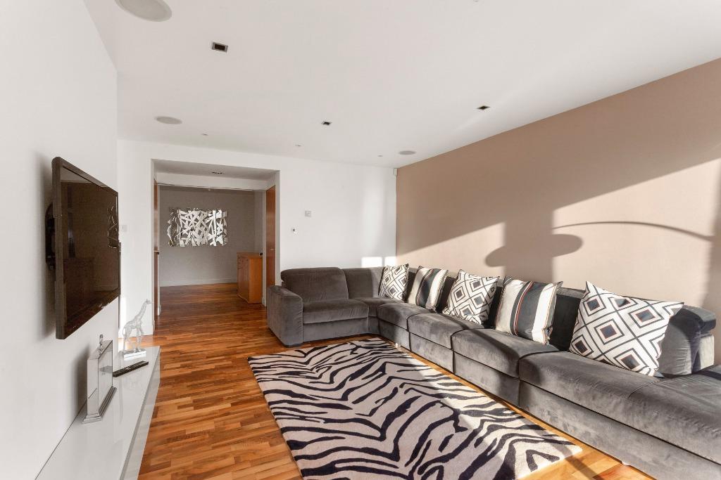 34 A Barnton Avenue W