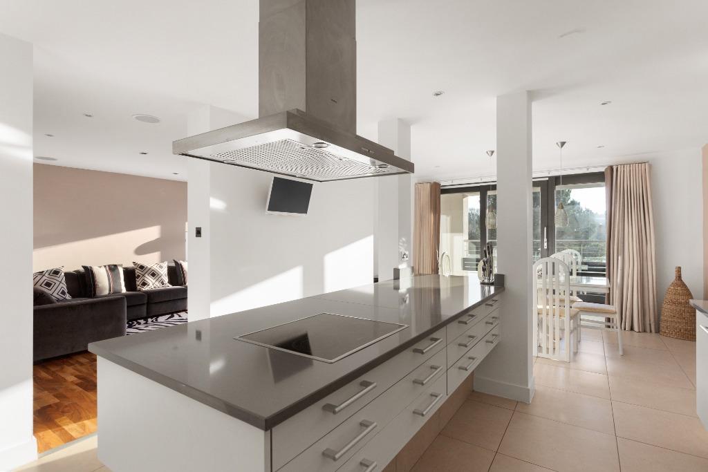 34 A Barnton Avenue W
