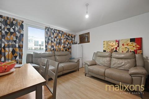 8 Caernarvon Close, Mitcham, CR4 1XD