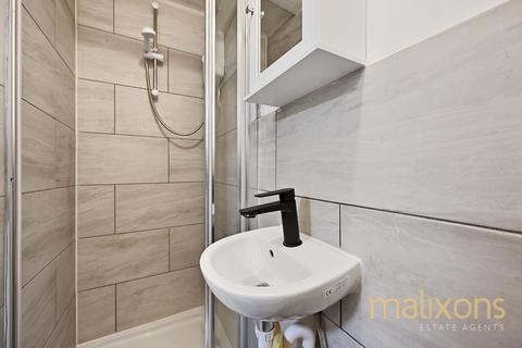 8 Caernarvon Close, Mitcham, CR4 1XD