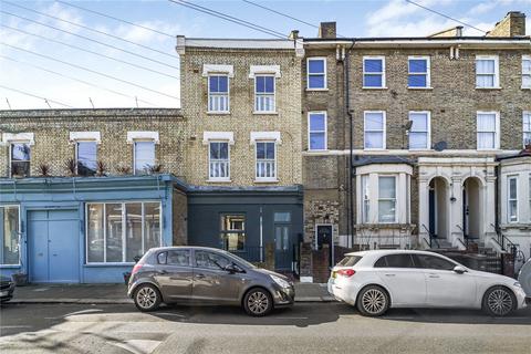 4 bedroom terraced house for sale, London SE5