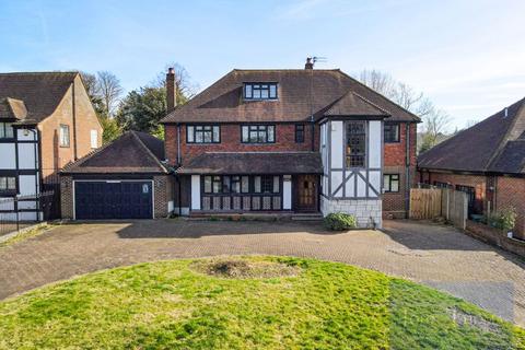 4 bedroom detached house for sale, High Road, Chigwell IG7