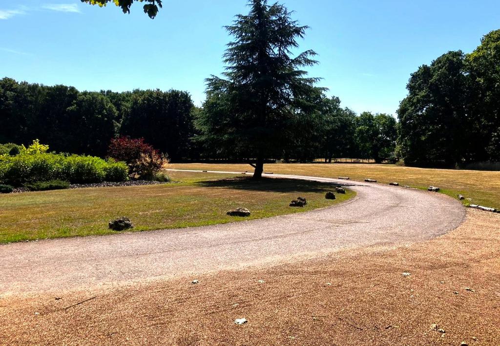 Grounds Out Front
